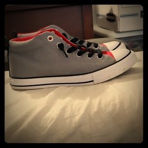 Converse tennis shoes